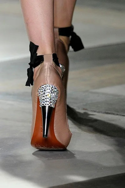 Look 32